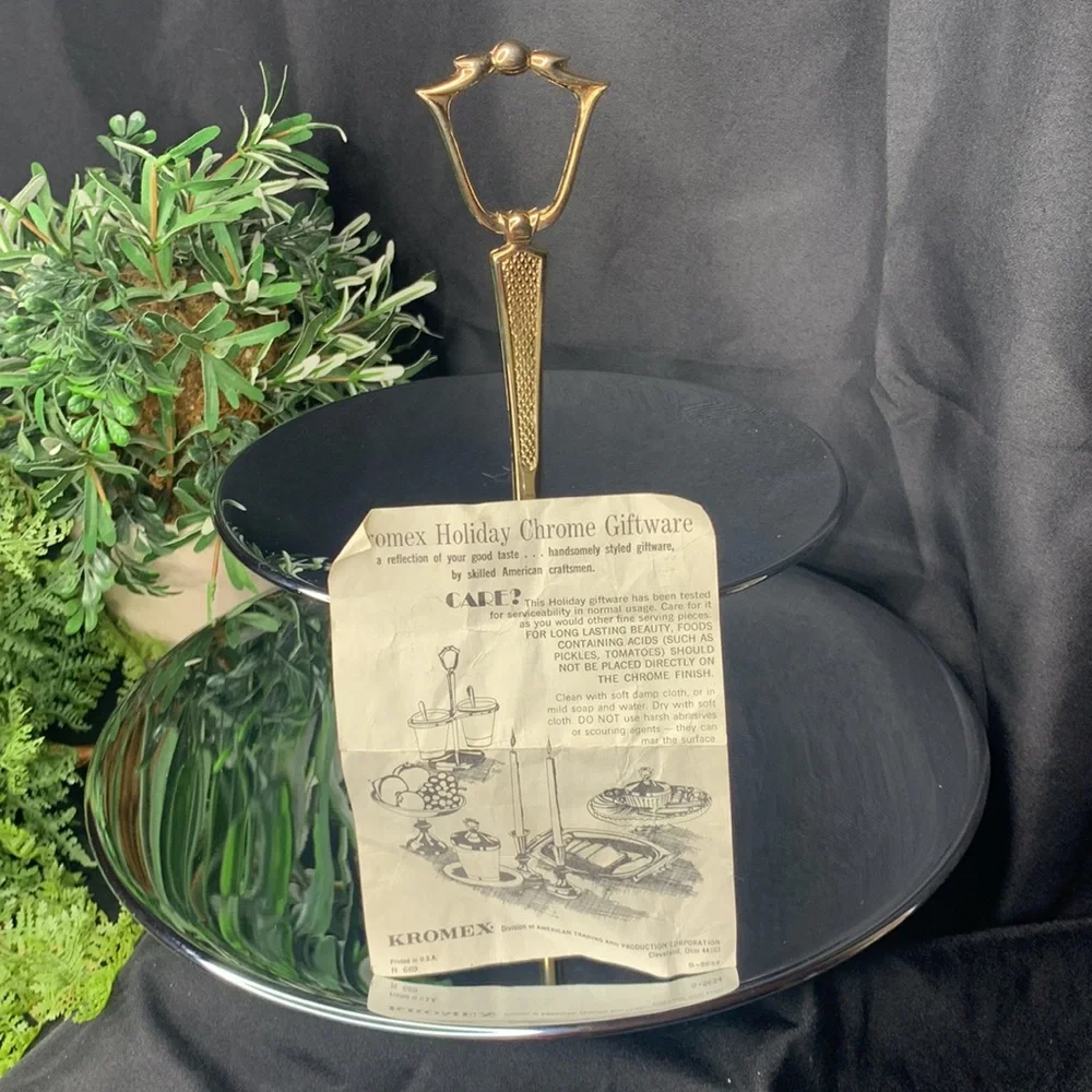 Beautiful vintage chrome KROMEX 2 tiered silver tray with gold tone handle - Picture 6 of 8